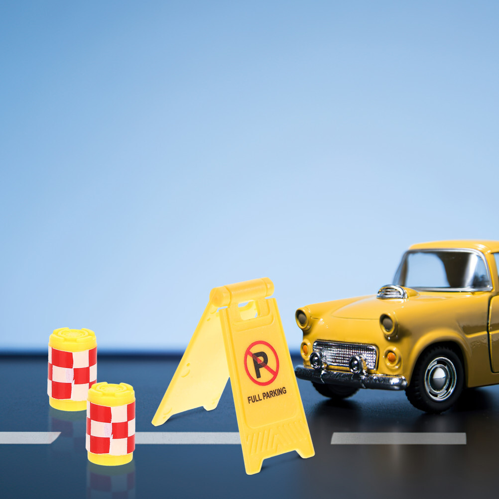 16PCS Road Cone Kids Pretend Play Toy Miniature Traffic Sign