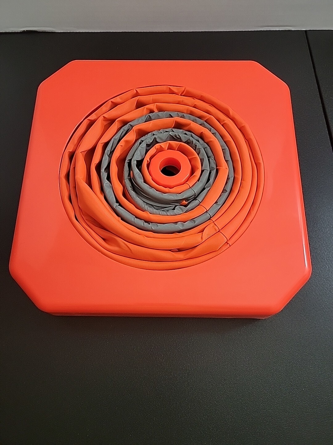 CORTINA – COLLAPSIBLE TRAFFIC CONE W/ LED LIGHT & BATTERIES – 03-500-80