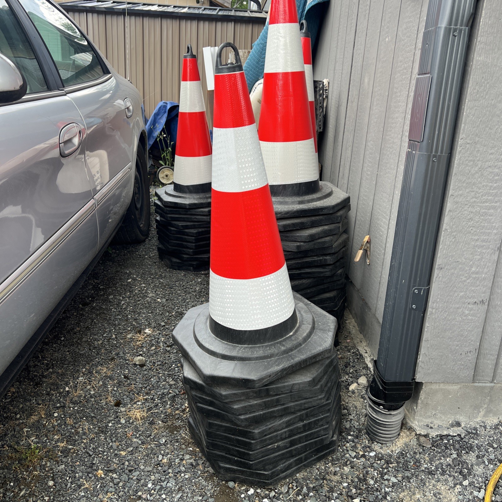 Brand new – PVC molded 28” high Orange Traffic Safety Cones 15×15” sturdy base.