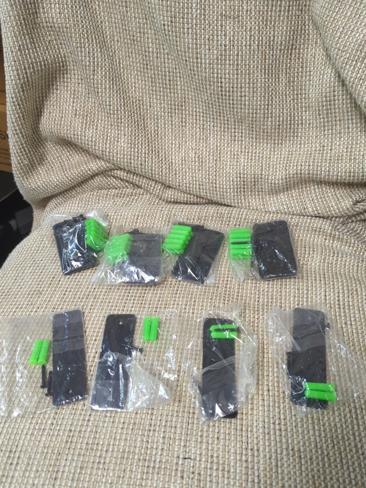 4pk CCW Series WMB-230 Magnetic Wall Mount Retractable Belt Barrier. READ!!!