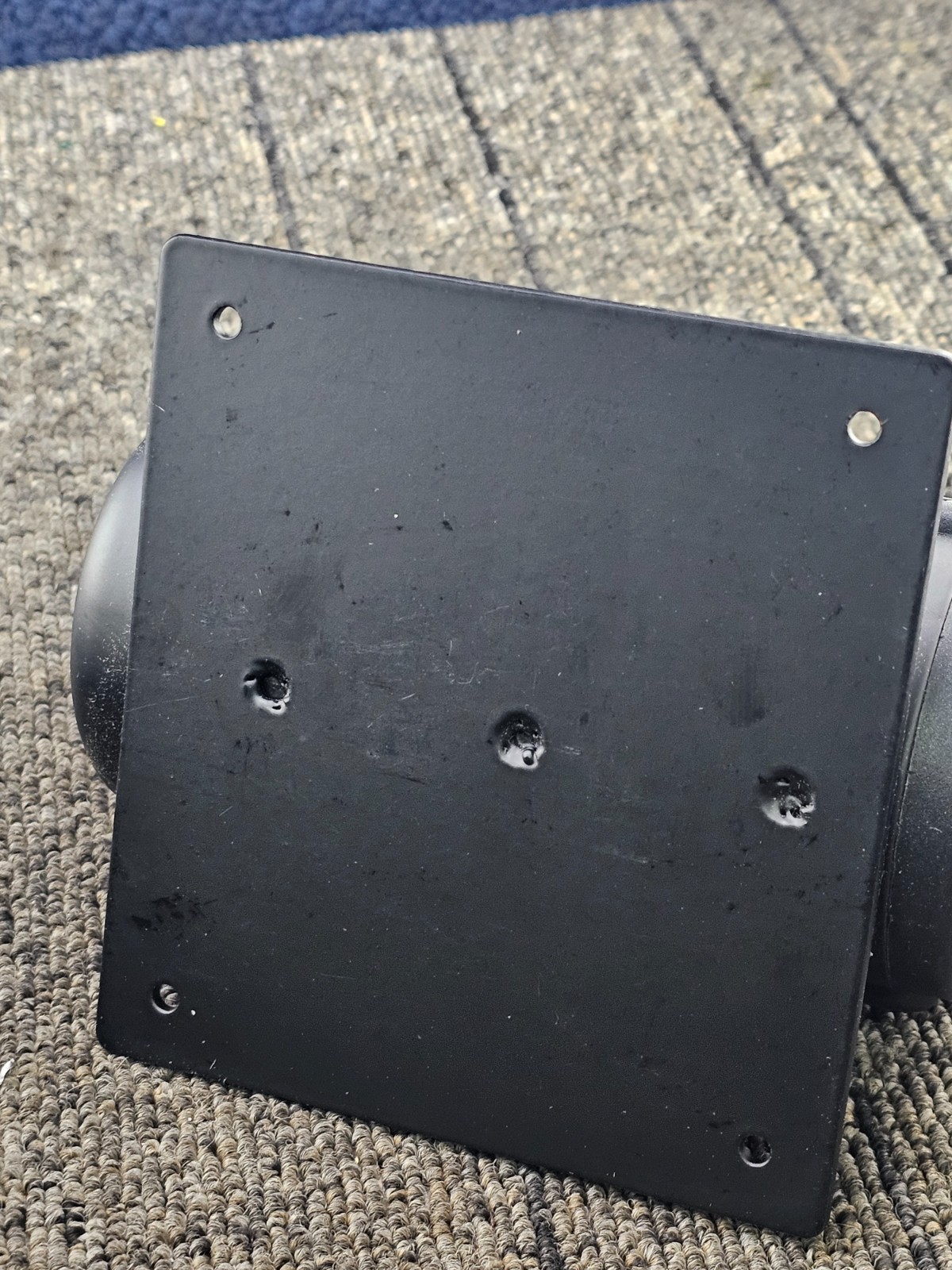 CROWD CONTROL CCW-MWM100-BK-BK-F-S-130: Wall Mount Retractable Belt Barrier