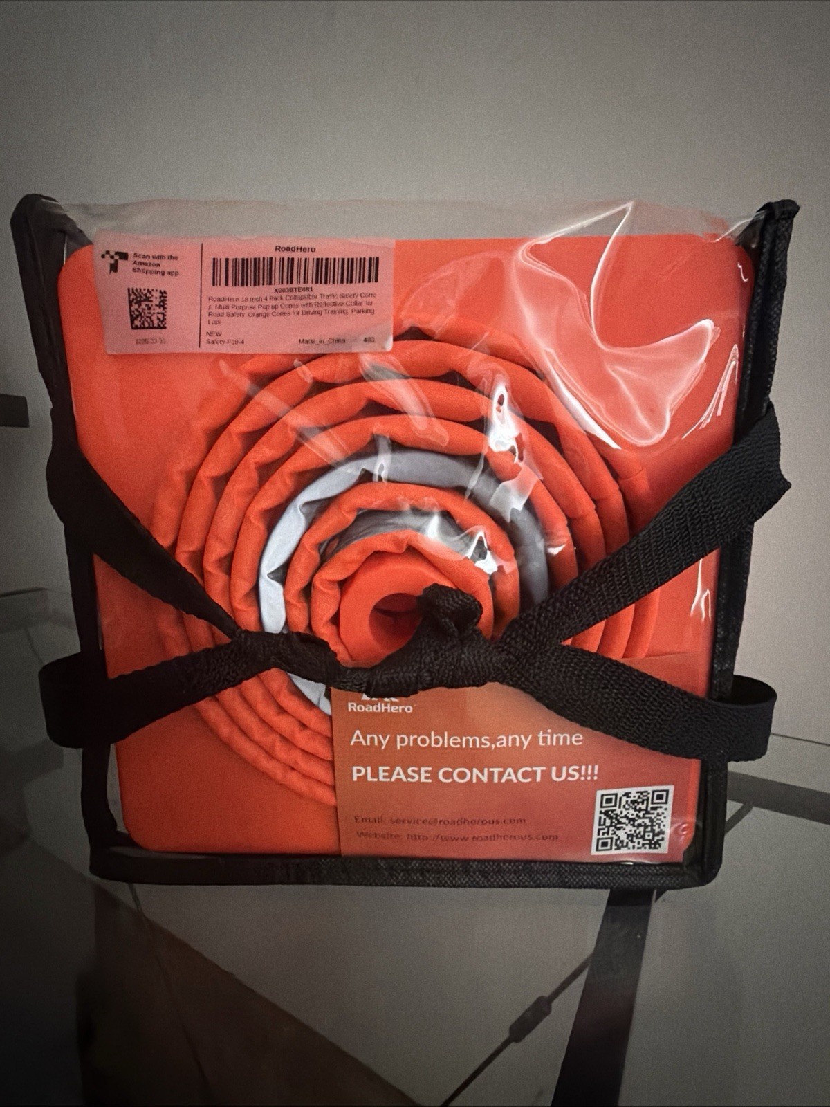 Road Hero 18 Inch 4 Pack Collabsanle Cones