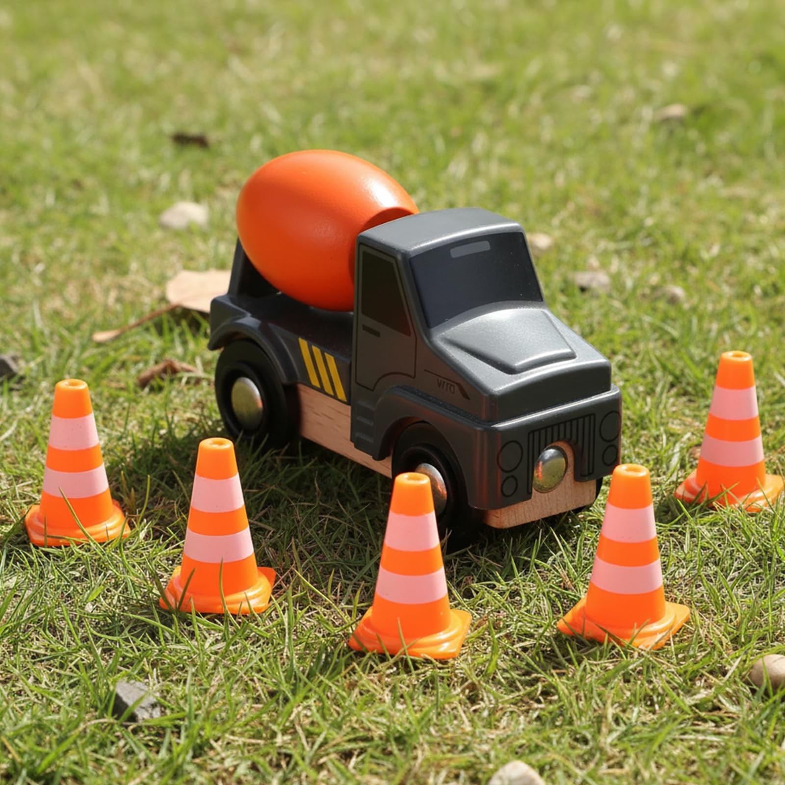 50PCS Mini Traffic Cones, Orange Small Cone, Mini Construction Cones, Plastic…