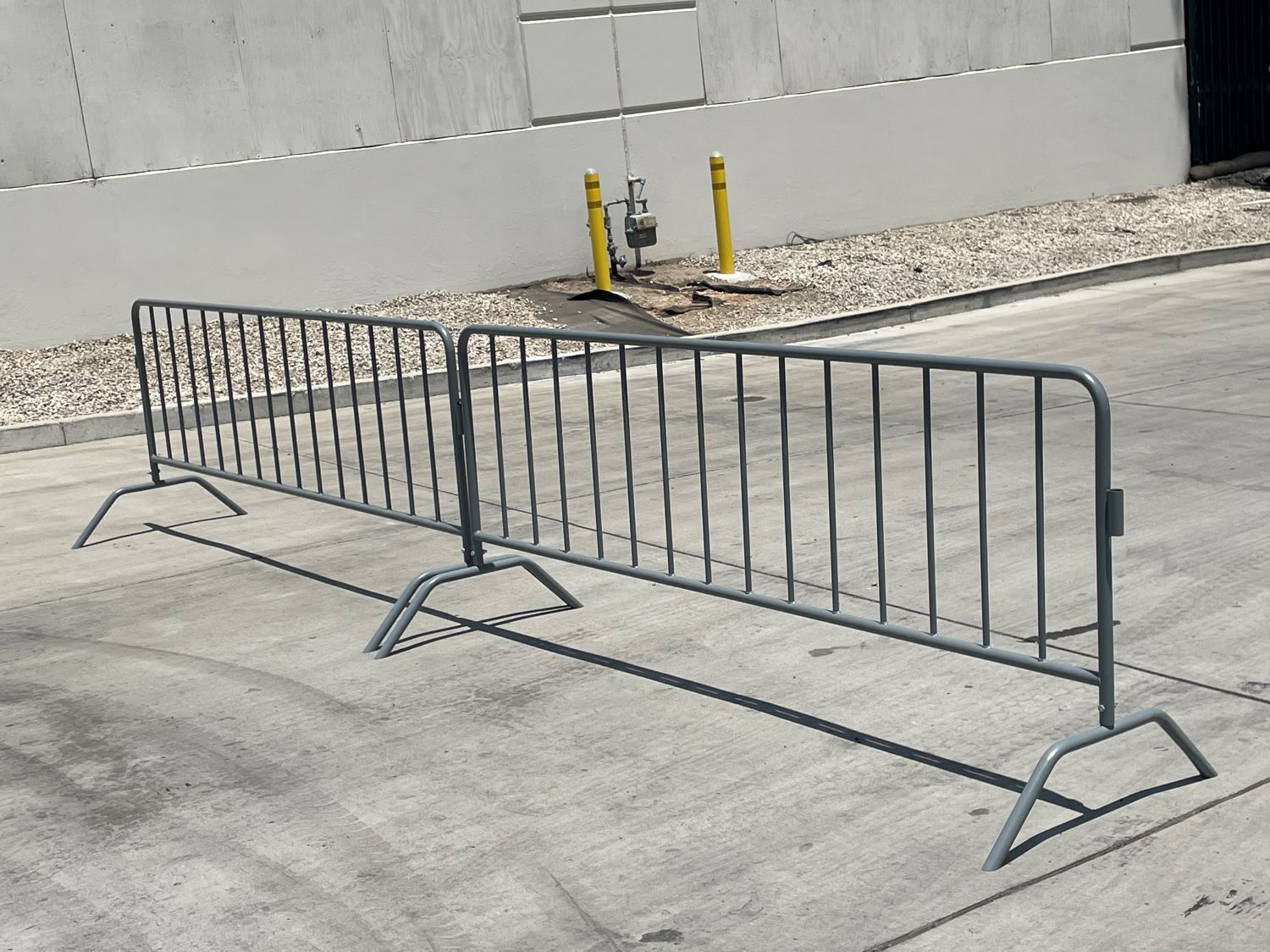 Sandbaggy Metal Crowd Control Barricades – Interlocking Barriers (Will-Call)