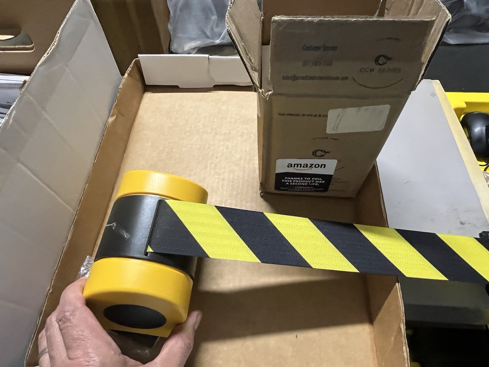 CCW SERIES- Crowd Control Tape 16’ Wall Mount – Magnetic