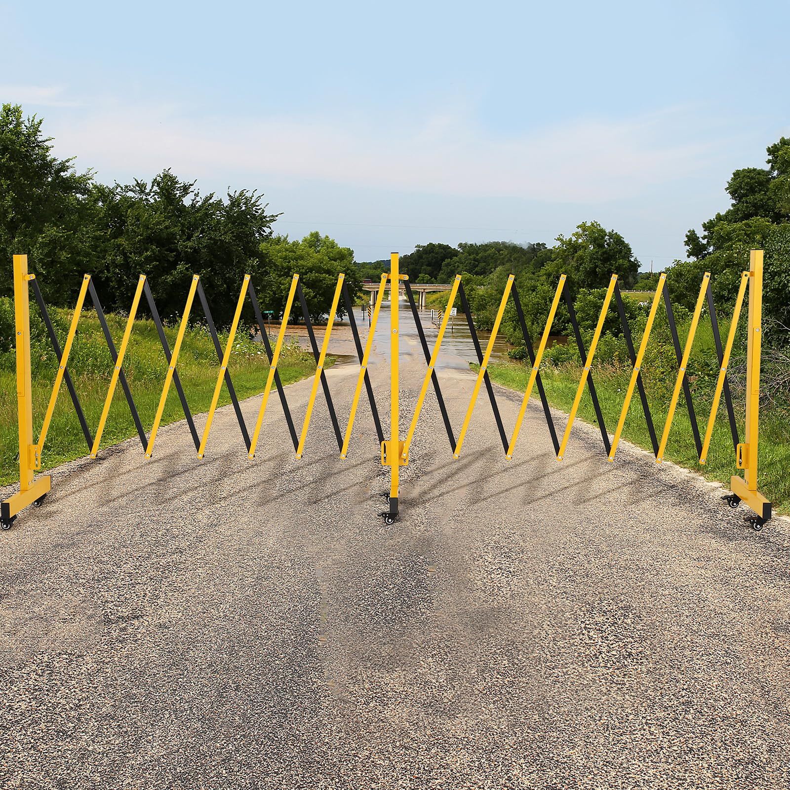 Outdoor Traffic Barricade Gate Metal Expandable 8-23FT Folding Safety Barrier