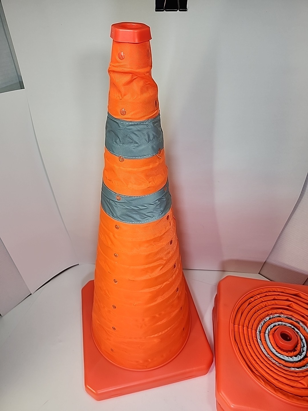 28 Inch Collapsible Traffic Safety Cones – Parking Cones with Reflective – 4 PCS