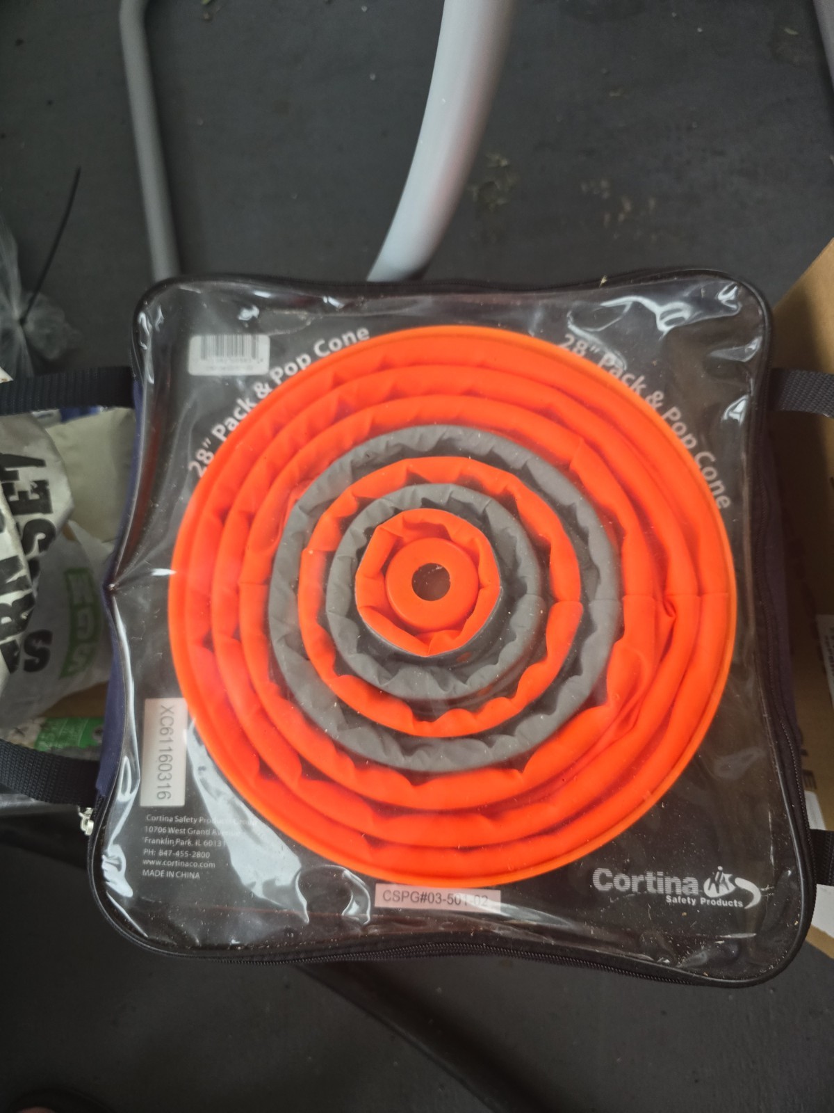 Cortina Collapsible 28″ Safety Cones 4pk