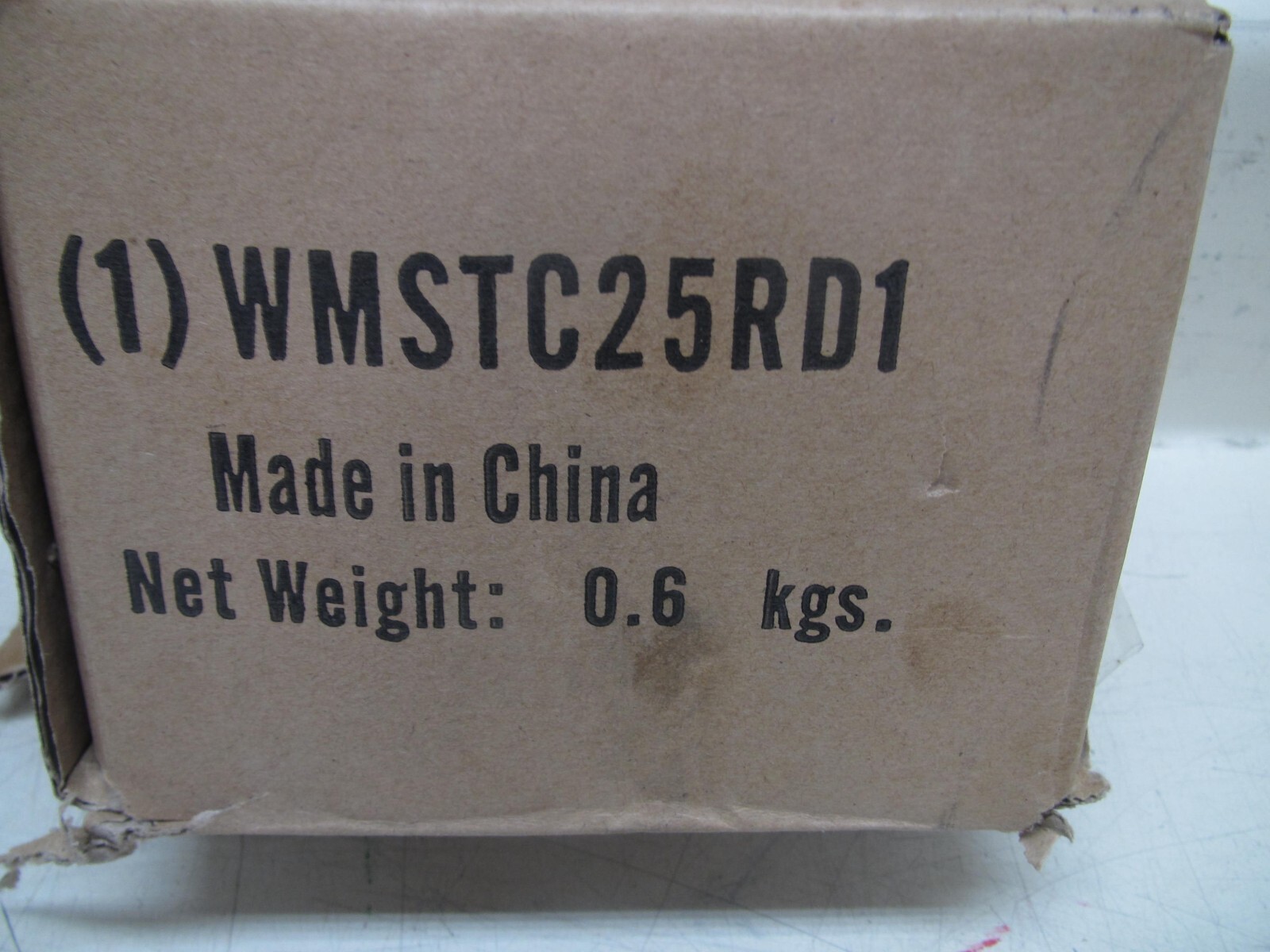 NEW Queue Pole .ES Wall Mounted Retractable 8’ Stanchion Belt Red FREE SHIPPING