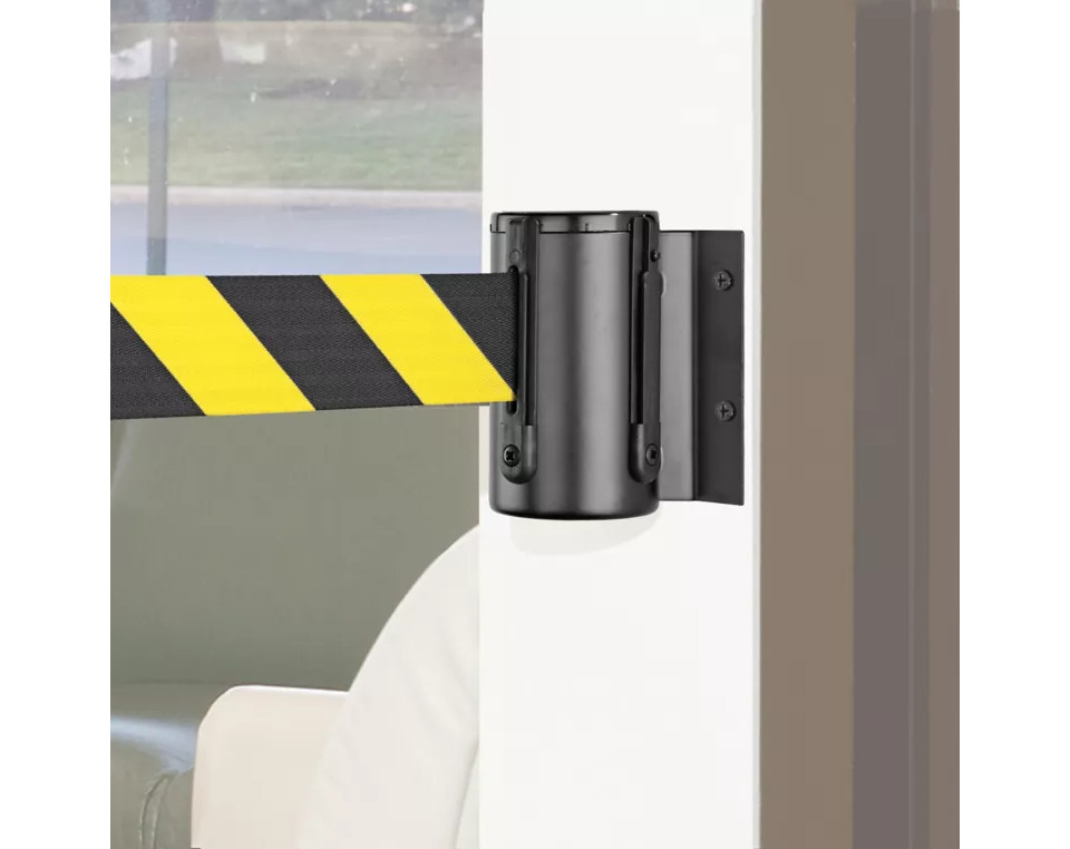 Crowd Control with Retractable Belt – Wall Mount, Black/Yellow, 7 1⁄2′ with Case