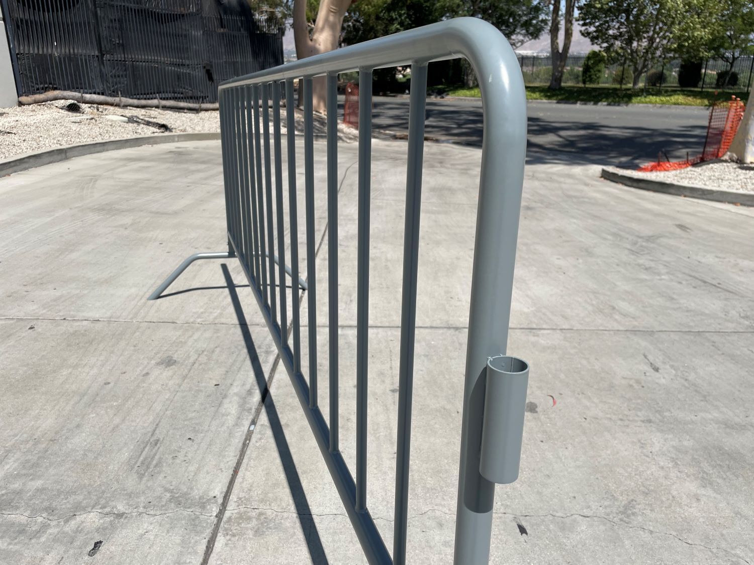 Sandbaggy Metal Crowd Control Barricades – Interlocking Barriers (Will-Call)